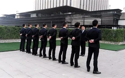 百色信贷风险化解：老司机告诉你如何用合法手段保障资金安全